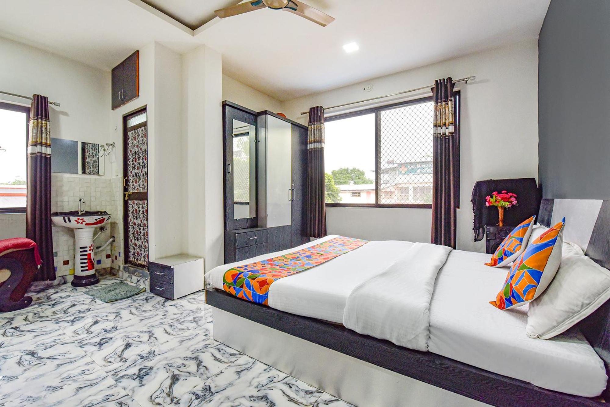 Fabexpress Soni Palace Ujjain Bagian luar foto